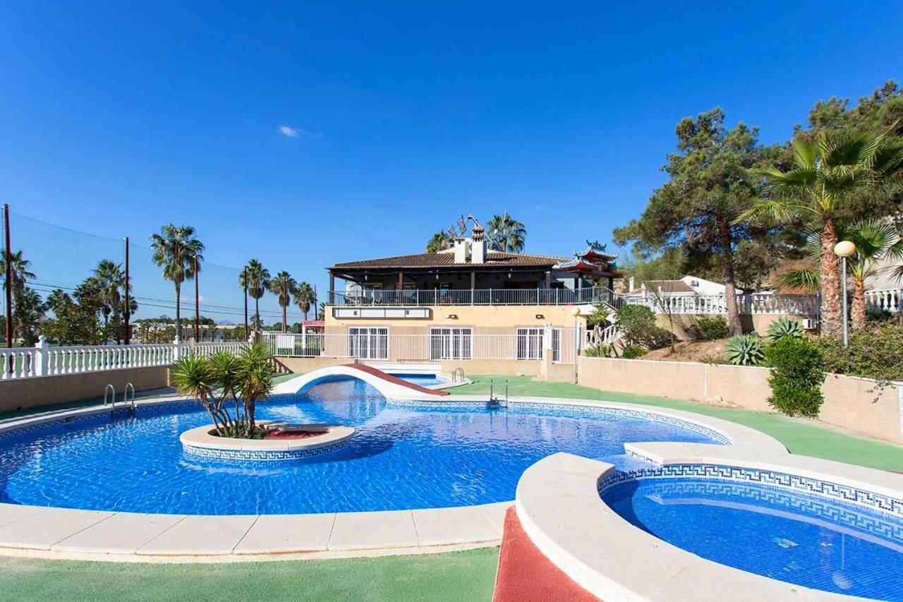 Ch Zeus La Marquesa Golf Apartment Рохалес Екстериор снимка